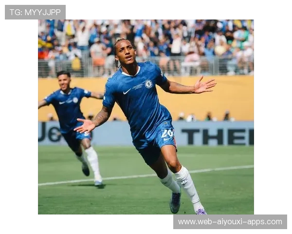 切尔西恩佐组织与抢断训练提升,打造全能中场的未来之星 切尔西恩佐组织与抢断训练提升,打造全能中场的未来之星